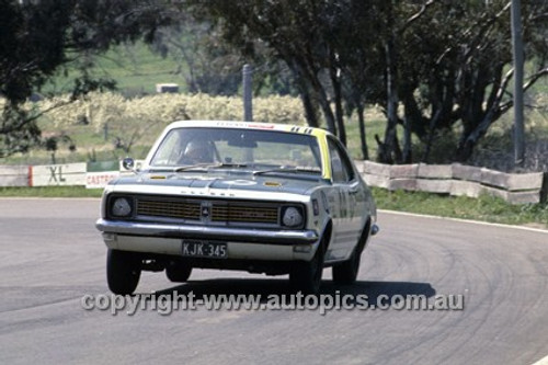 699018  - Colin Bond & Tony Roberts Holden Monaro GTS 350 - 1st Outright & Class D winner Bathurst 1969