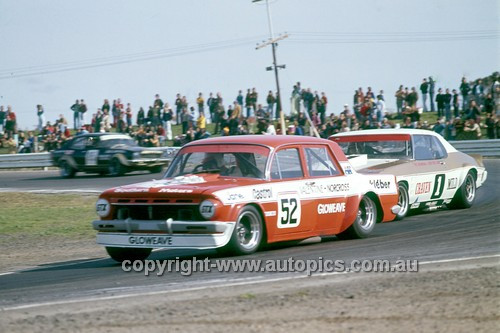 74151 - Ron Harrop, Holden EH & Ian (Pete) Geoghegan, Monaro - Calder 1974  - Photographer Peter D'Abbs