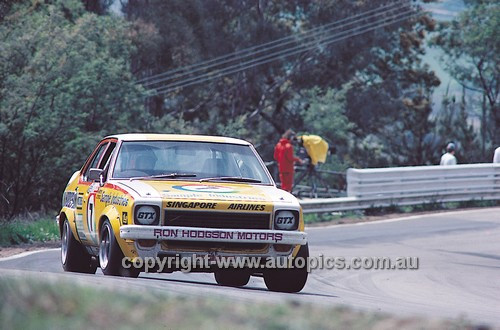 76828  - Bob Morris & John Fitzpatrick, Torana L34 - Winner of the Hardie Ferodo 1000 - Bathurst 1976