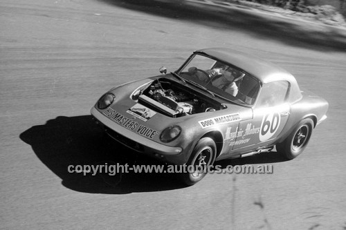 694020 - Doug Macarthur, Lotus Elan - Bathurst 7th April 1969