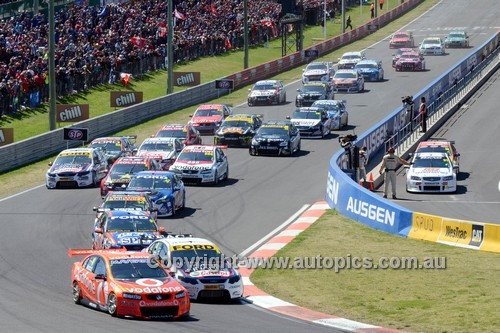 12700 - Start of the Bathurst 1000 - 2012