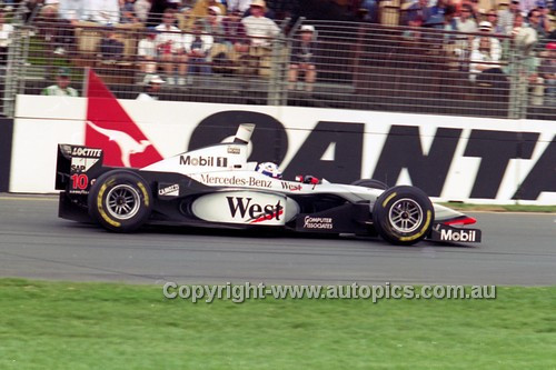 97506 - David Coulthard, McLaren-Mercedes - Winner, Australian Grand Prix Albert Park Melbourne 1997 - Photographer Marshall Cass