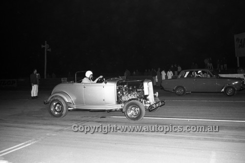 67939 - Surfers Paradise Drags 26th August 1967 - Photographer Lance J Ruting