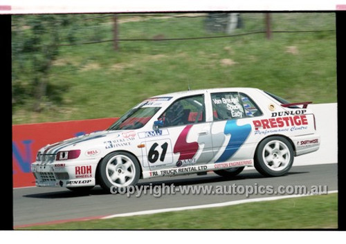 98881 - PETER VAN BREUGEL / IAN SPURLE / MIKE EADY,NISSAN SENTRA SSS - AMP 1000 Bathurst 1998 - Photographer Marshall Cass