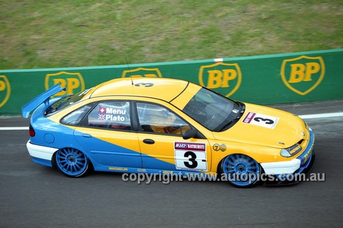 97806 - Alain Menu & Jason Plato, Renault Laguna - AMP Bathurst 1000 1997 - Photographer Marshall Cass