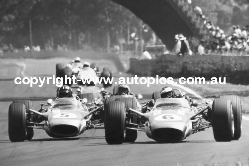 Tasman Series  Warwick Farm - Clark, Hill - Lotus - Amon, Ferrari - Brabham, Hulme