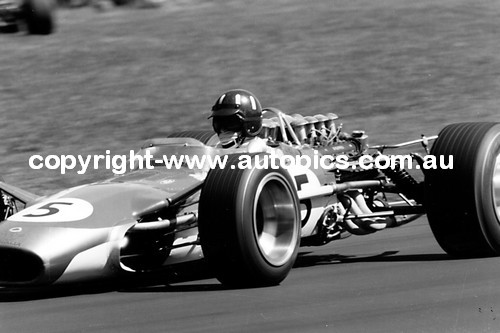 Graham Hill  -  Lotus 49 Ford V8  Warwick Farm  1968