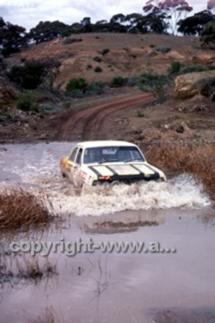 79562 - Paul Lahiff, John Beath, Michael Clarke, Holden HR - 1979 Repco Reliability Trial