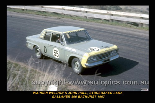 67763-1 - Warren Weldon / John Hall  Studebaker Lark - Gallaher 500 Bathurst 1967 - Photographer Geoff Arthur