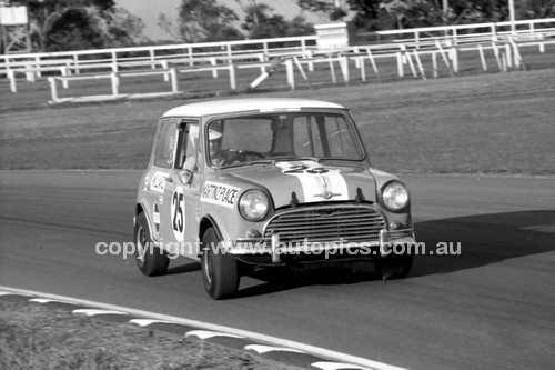 69339 - J. Millyard, Morris Cooper S - Warwick Farm 1969 - Photographer Lance J Ruting.