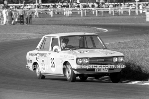 69348 - Don Smith, Datsun 1600 - Warwick Farm 1969 - Photographer Lance J Ruting.