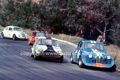 701046 - Peter Brock, Austin A30 & John Leffler, Morris Mini - Hume Weir 1970 - Photographer Jeff Nield