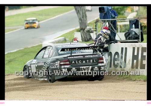 FIA 1000 Bathurst 19th November 2000 - Photographer Marshall Cass - Code 00-MC-B00-004