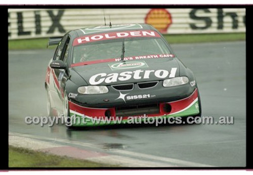 FIA 1000 Bathurst 19th November 2000 - Photographer Marshall Cass - Code 00-MC-B00-032