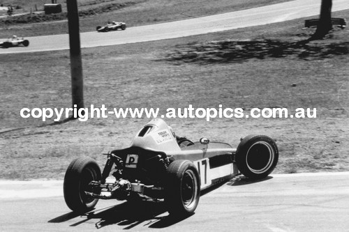 Wayne Edwards - Wirra Vee   -  Formula Vee Oran Park 1974