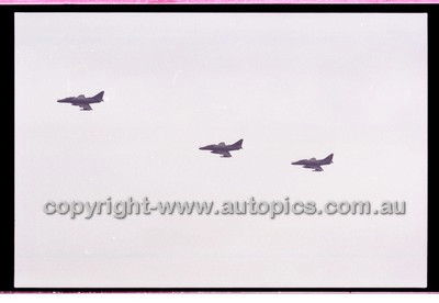 FIA 1000 Bathurst 19th November 2000 - Photographer Marshall Cass - Code 00-MC-B00-038