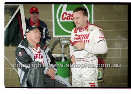 FIA 1000 Bathurst 19th November 2000 - Photographer Marshall Cass - Code 00-MC-B00-055