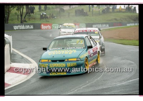 FIA 1000 Bathurst 19th November 2000 - Photographer Marshall Cass - Code 00-MC-B00-081