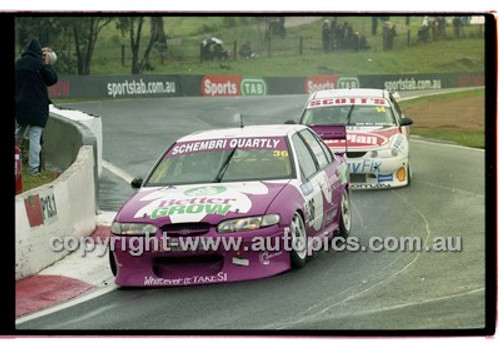 FIA 1000 Bathurst 19th November 2000 - Photographer Marshall Cass - Code 00-MC-B00-084