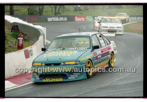FIA 1000 Bathurst 19th November 2000 - Photographer Marshall Cass - Code 00-MC-B00-106