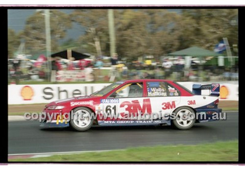 FIA 1000 Bathurst 19th November 2000 - Photographer Marshall Cass - Code 00-MC-B00-130
