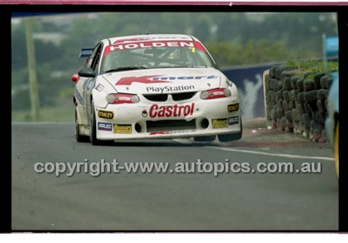 FIA 1000 Bathurst 19th November 2000 - Photographer Marshall Cass - Code 00-MC-B00-161