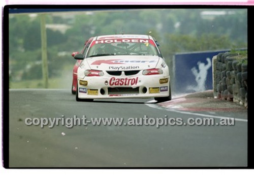 FIA 1000 Bathurst 19th November 2000 - Photographer Marshall Cass - Code 00-MC-B00-163