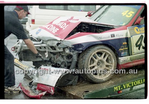 FIA 1000 Bathurst 19th November 2000 - Photographer Marshall Cass - Code 00-MC-B00-188