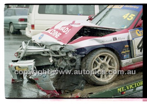 FIA 1000 Bathurst 19th November 2000 - Photographer Marshall Cass - Code 00-MC-B00-189