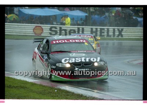 FIA 1000 Bathurst 19th November 2000 - Photographer Marshall Cass - Code 00-MC-B00-217