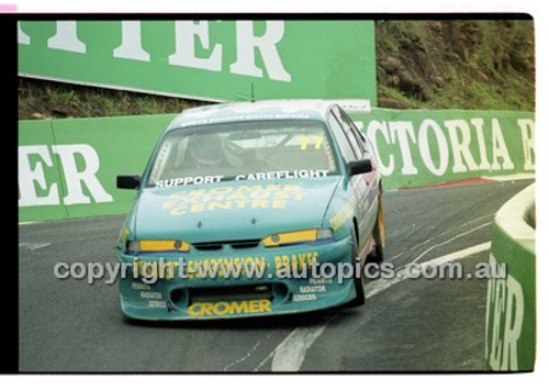 FIA 1000 Bathurst 19th November 2000 - Photographer Marshall Cass - Code 00-MC-B00-259