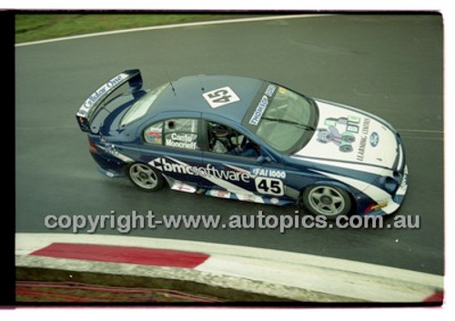 FIA 1000 Bathurst 19th November 2000 - Photographer Marshall Cass - Code 00-MC-B00-319