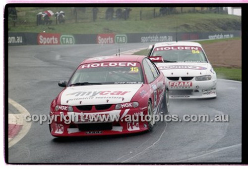 FIA 1000 Bathurst 19th November 2000 - Photographer Marshall Cass - Code 00-MC-B00-320