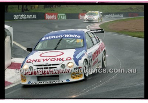 FIA 1000 Bathurst 19th November 2000 - Photographer Marshall Cass - Code 00-MC-B00-324