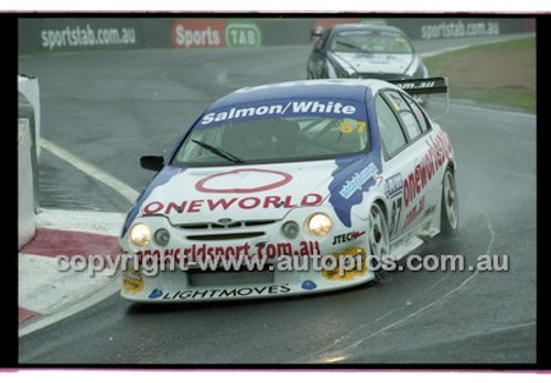 FIA 1000 Bathurst 19th November 2000 - Photographer Marshall Cass - Code 00-MC-B00-341