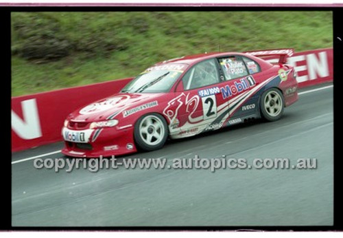 FIA 1000 Bathurst 19th November 2000 - Photographer Marshall Cass - Code 00-MC-B00-365