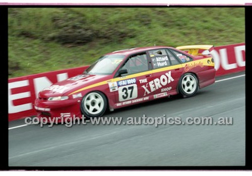 FIA 1000 Bathurst 19th November 2000 - Photographer Marshall Cass - Code 00-MC-B00-366