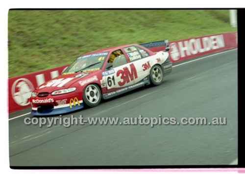 FIA 1000 Bathurst 19th November 2000 - Photographer Marshall Cass - Code 00-MC-B00-374