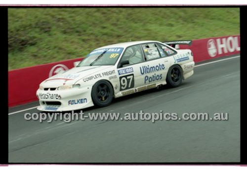 FIA 1000 Bathurst 19th November 2000 - Photographer Marshall Cass - Code 00-MC-B00-383