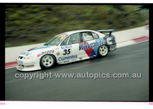 FIA 1000 Bathurst 19th November 2000 - Photographer Marshall Cass - Code 00-MC-B00-421