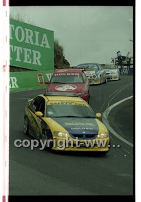 FIA 1000 Bathurst 19th November 2000 - Photographer Marshall Cass - Code 00-MC-B00-431