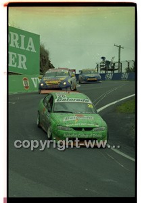 FIA 1000 Bathurst 19th November 2000 - Photographer Marshall Cass - Code 00-MC-B00-434