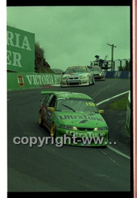 FIA 1000 Bathurst 19th November 2000 - Photographer Marshall Cass - Code 00-MC-B00-436