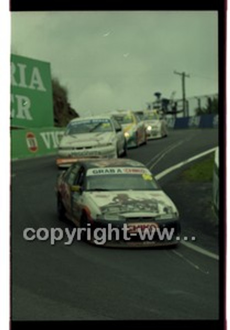 FIA 1000 Bathurst 19th November 2000 - Photographer Marshall Cass - Code 00-MC-B00-445