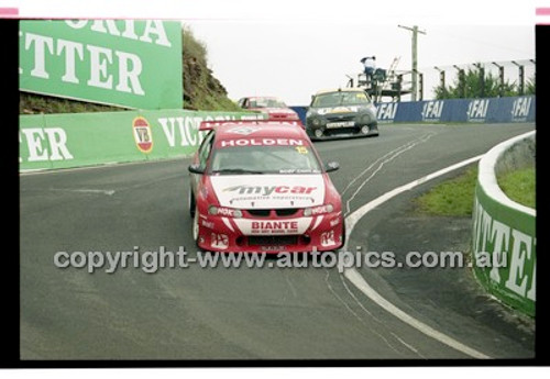 FIA 1000 Bathurst 19th November 2000 - Photographer Marshall Cass - Code 00-MC-B00-454