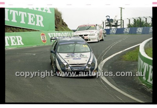 FIA 1000 Bathurst 19th November 2000 - Photographer Marshall Cass - Code 00-MC-B00-456