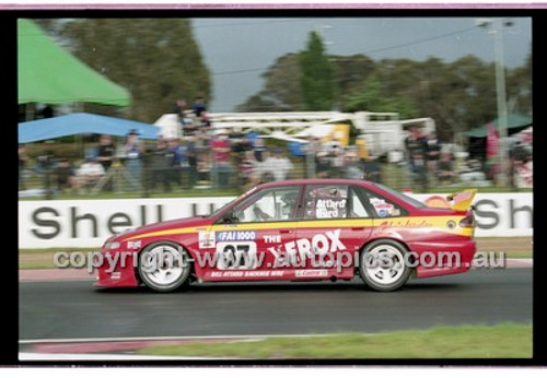 FIA 1000 Bathurst 19th November 2000 - Photographer Marshall Cass - Code 00-MC-B00-466