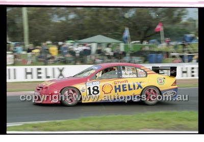 FIA 1000 Bathurst 19th November 2000 - Photographer Marshall Cass - Code 00-MC-B00-472