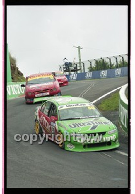 FIA 1000 Bathurst 19th November 2000 - Photographer Marshall Cass - Code 00-MC-B00-514