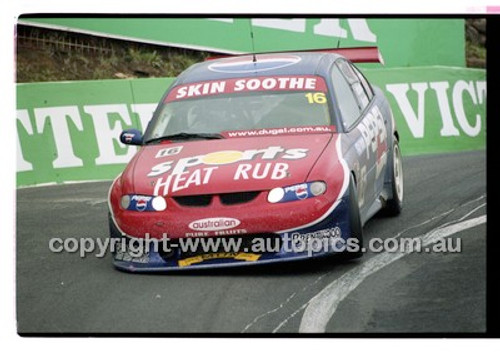 FIA 1000 Bathurst 19th November 2000 - Photographer Marshall Cass - Code 00-MC-B00-518